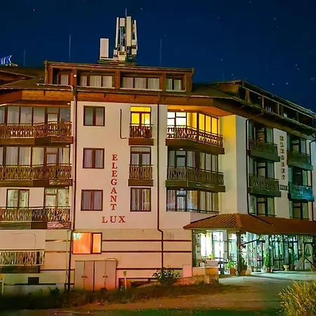 Two Bedroom Flat Near Gondola